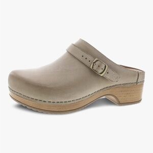 Dansko Berry Slip-On Mule Clogs Oyster